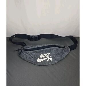 Nike SB Crossbody Bag Fanny Pack Waist Bag Walking Running Sports